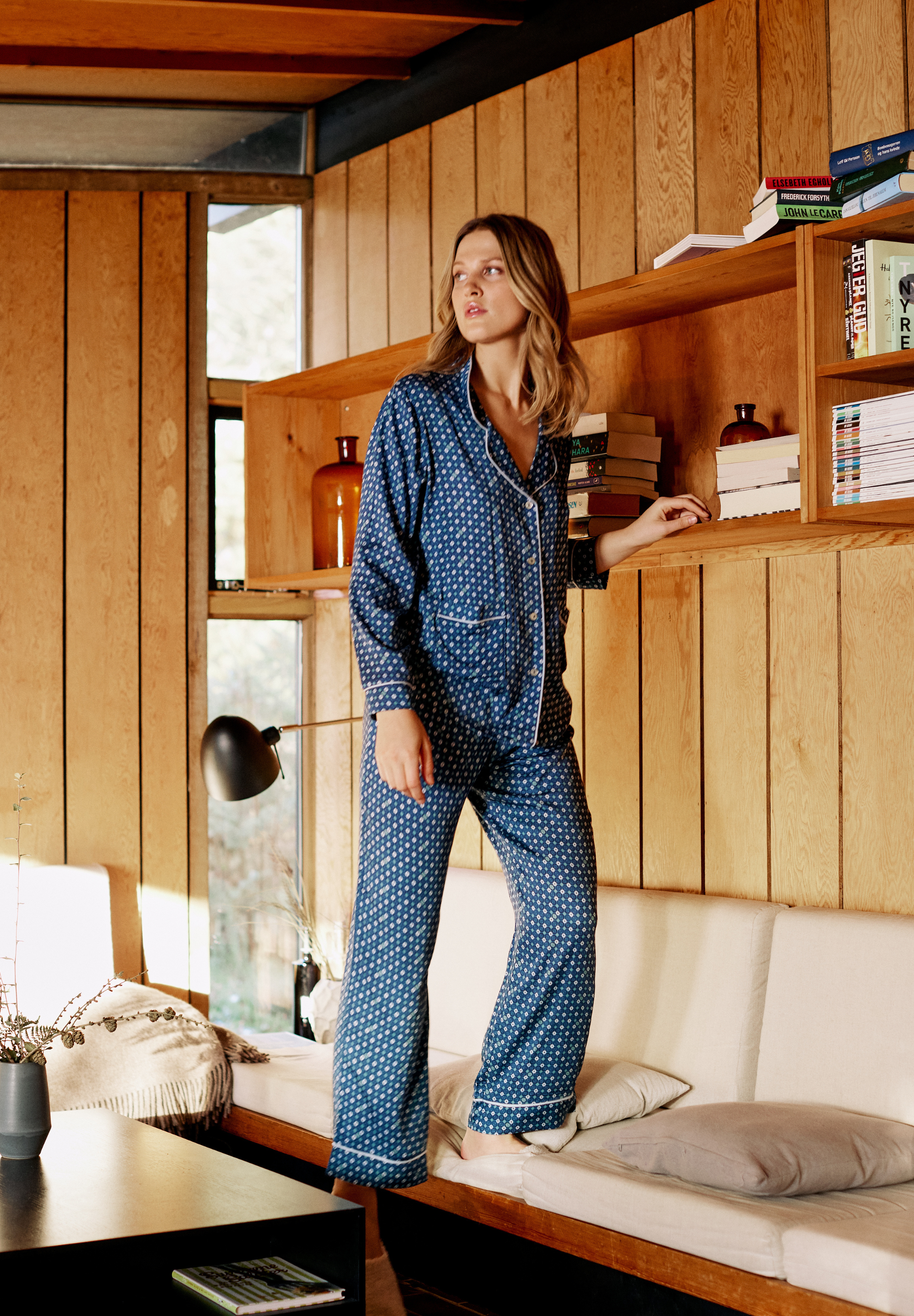 Josephine Shirt, Stellar AOP