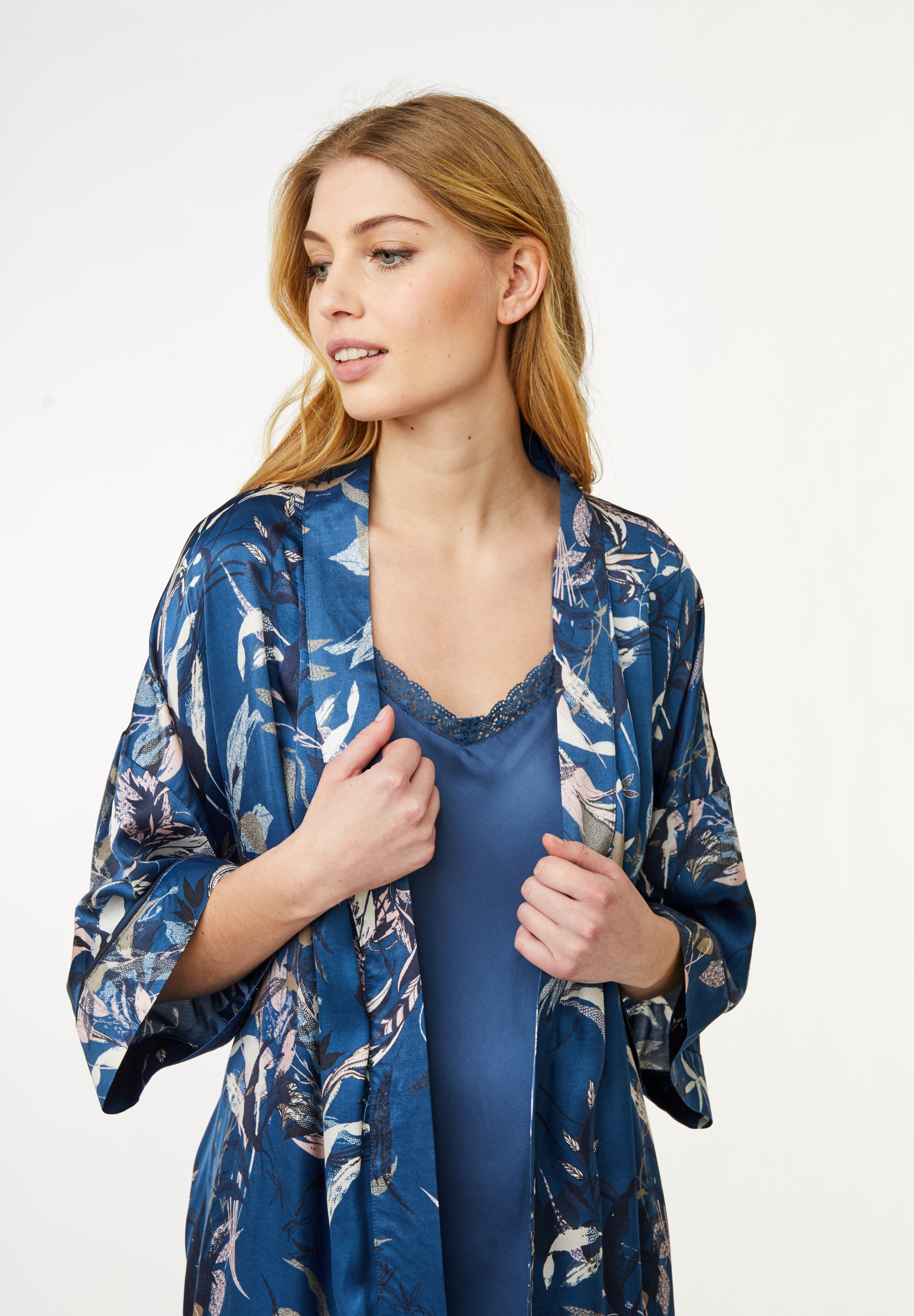 Jean Kimono, Ensign Blue