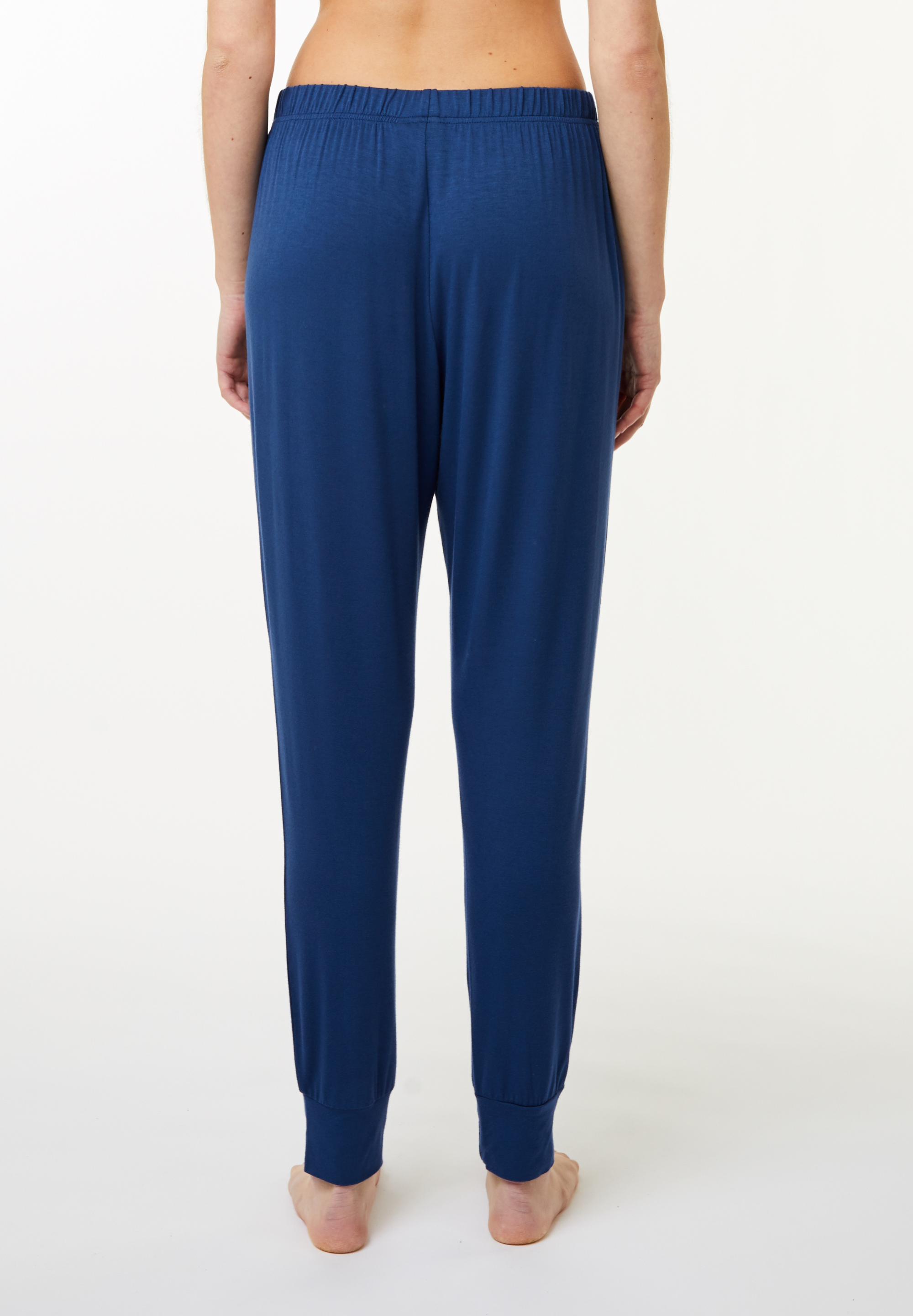 Johanne Pants, Ensign Blue