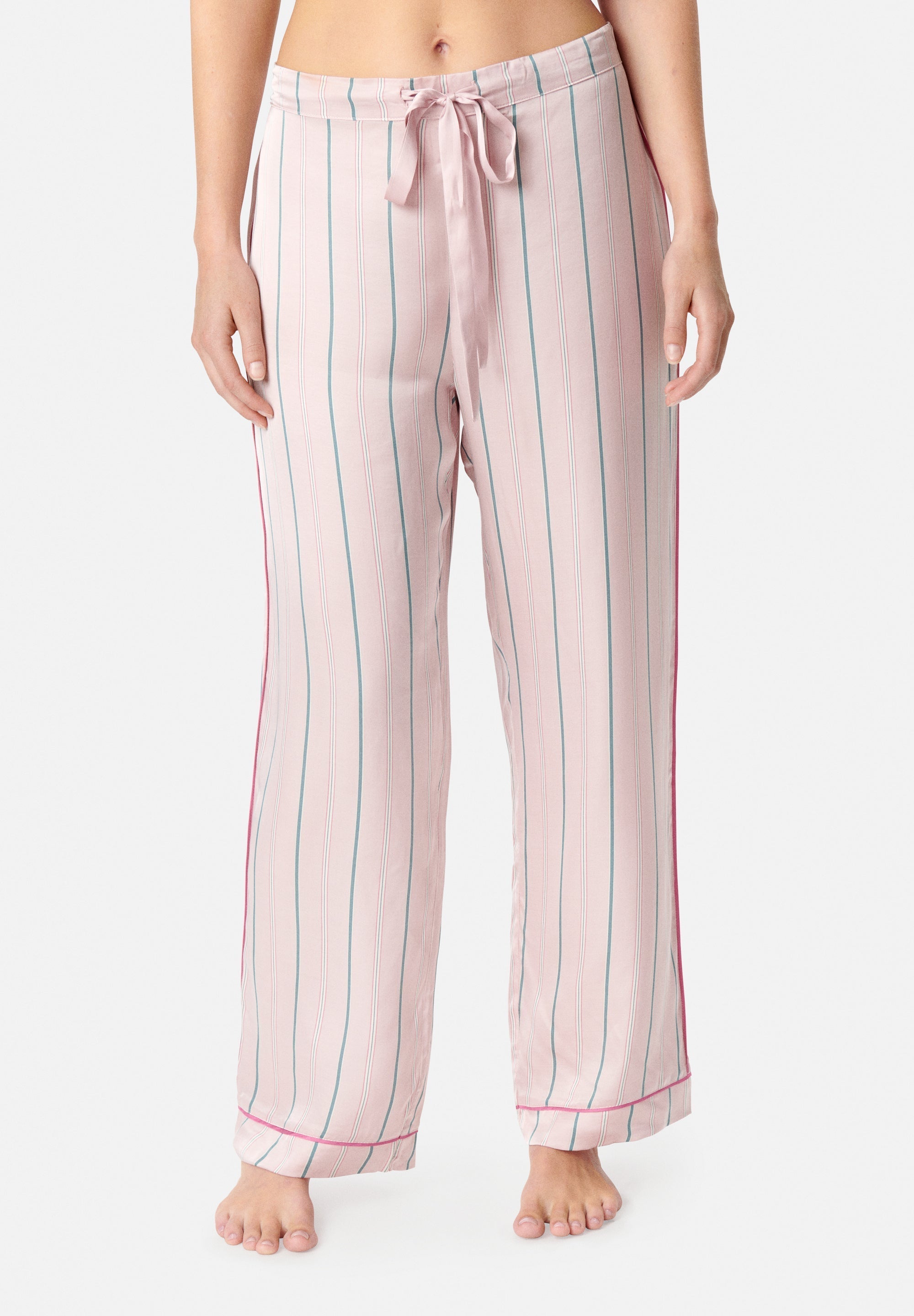 Janet Pants, Violet Ice