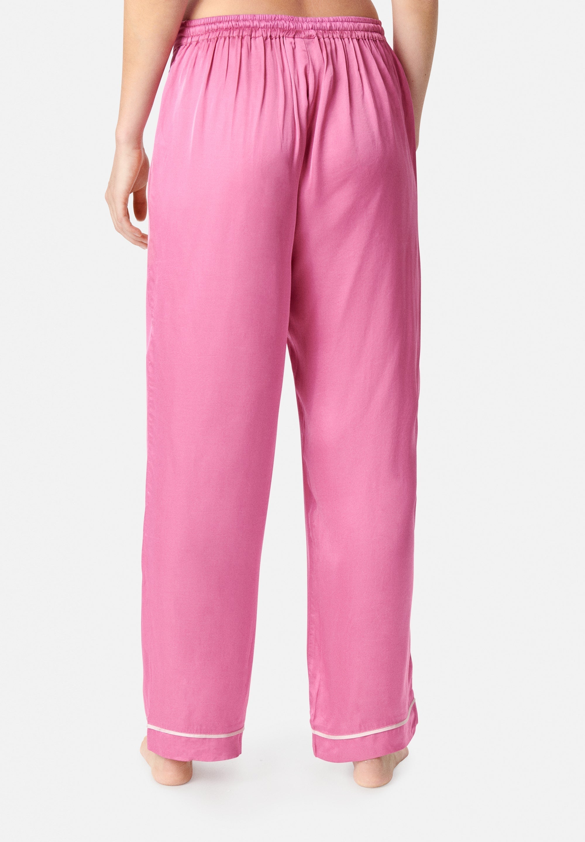 Janet Pants, Heather Rose